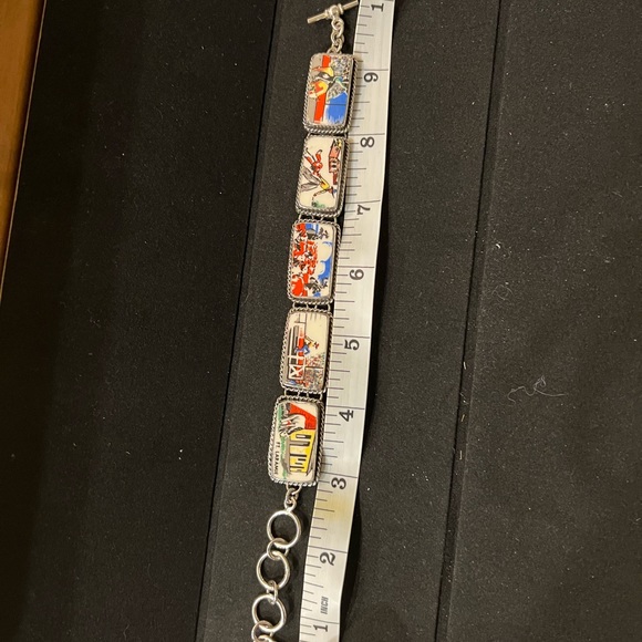 Cowboy Life Western China Bracelet - Picture 3 of 8